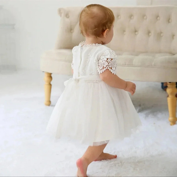 NWT Baptism Gowns Christening Birthday Baby Girls dress Lace Dress 12-15 months - Picture 6 of 11